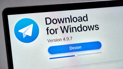 Telegram电脑版官网下载指南文章配图 - 显示电脑屏幕上的Telegram应用图标与官方下载界面